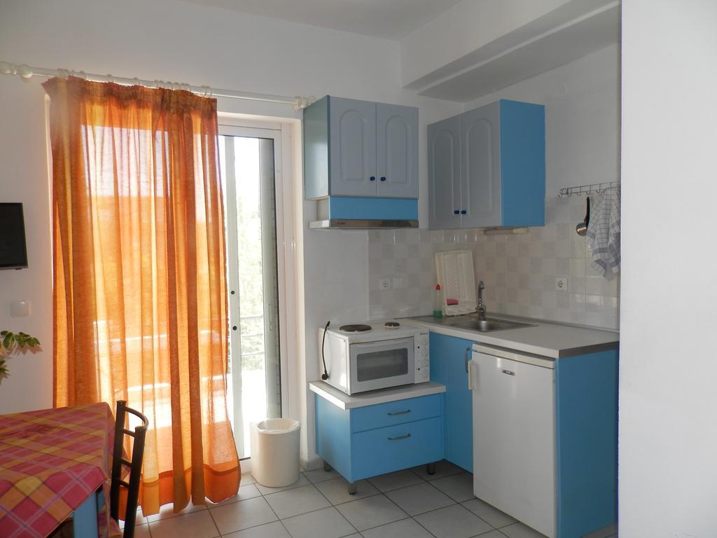Silvi Mari Apartments Platanes  Bagian luar foto